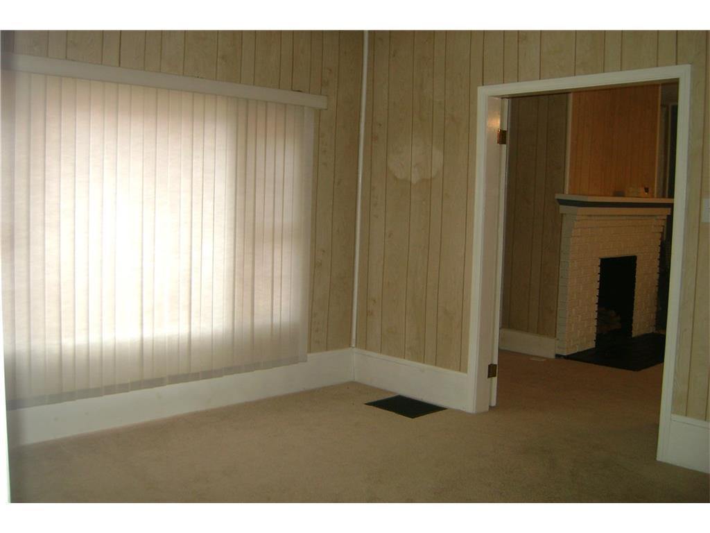 322 E Main St