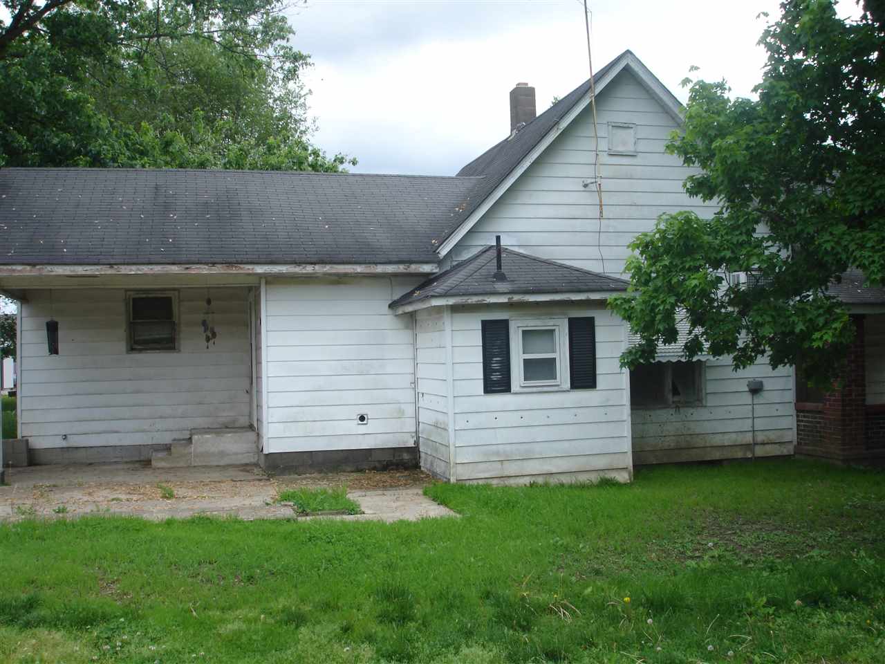 8220 Goat Hollow Rd