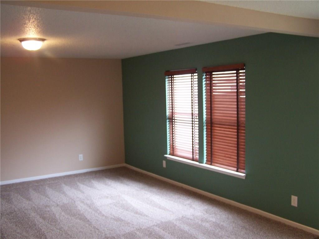 201 W Hendricks St
