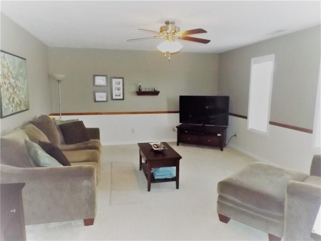 1023 W Highland Dr