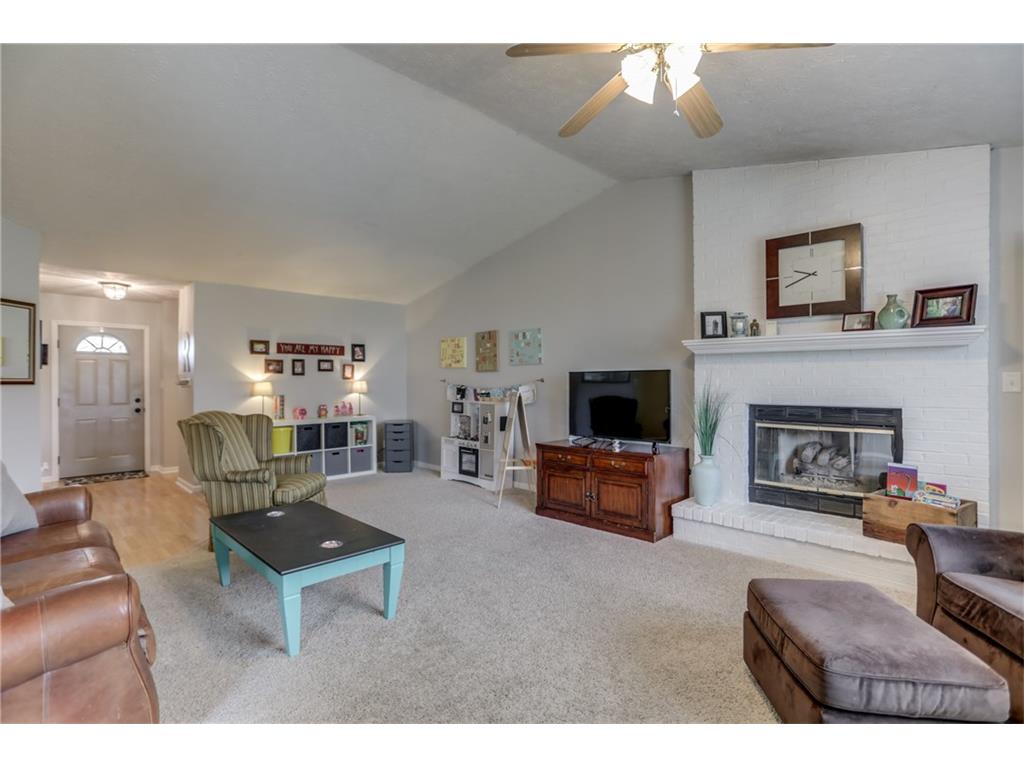 2442 Summerwood Ln