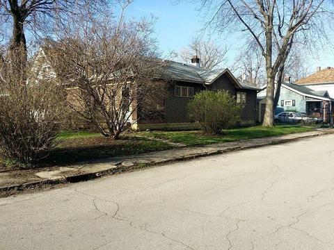 733 N Gladstone Ave