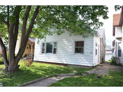 1124 Hoefgen St