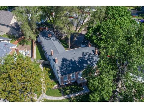 1016 E Palmer St