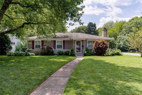 5748 N Parker Ave
