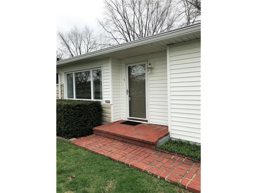1008 E Dudley Ave