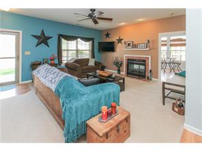 For Sale: 2627 Oneida Ln Indianapolis, IN 46217