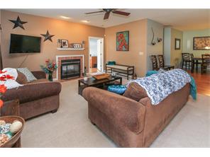 For Sale: 2627 Oneida Ln Indianapolis, IN 46217