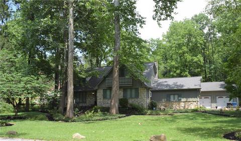 6835 Creekside Ln