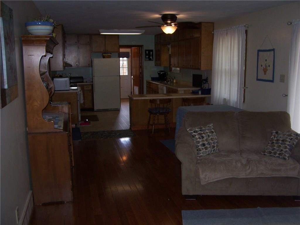 2014 E Lawrence Ave E