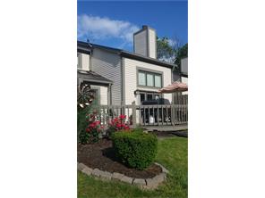 For Sale: 8048 Shorewalk Dr Indianapolis, IN 46236