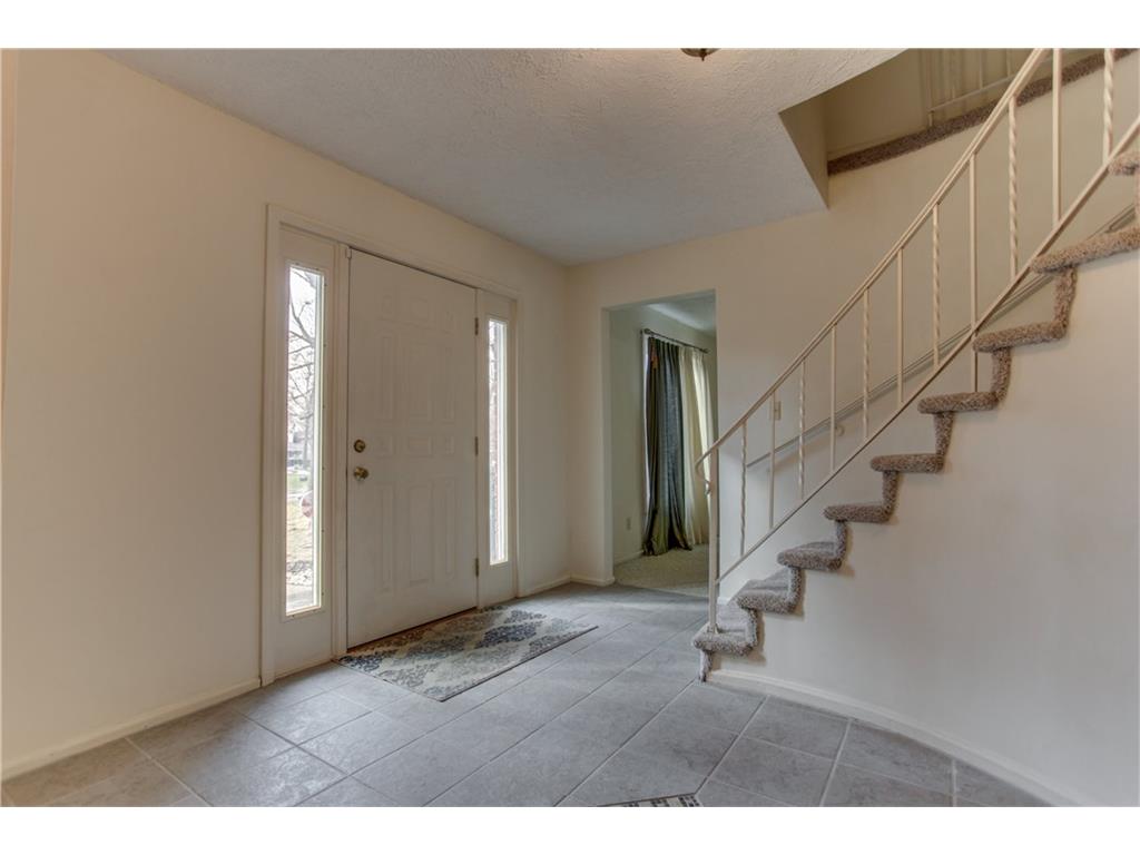 2944 Seasons Dr