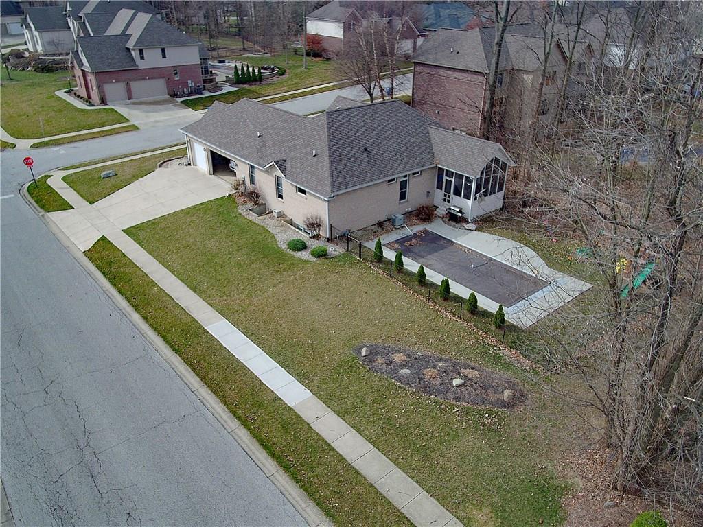 7356 Highpoint Cir