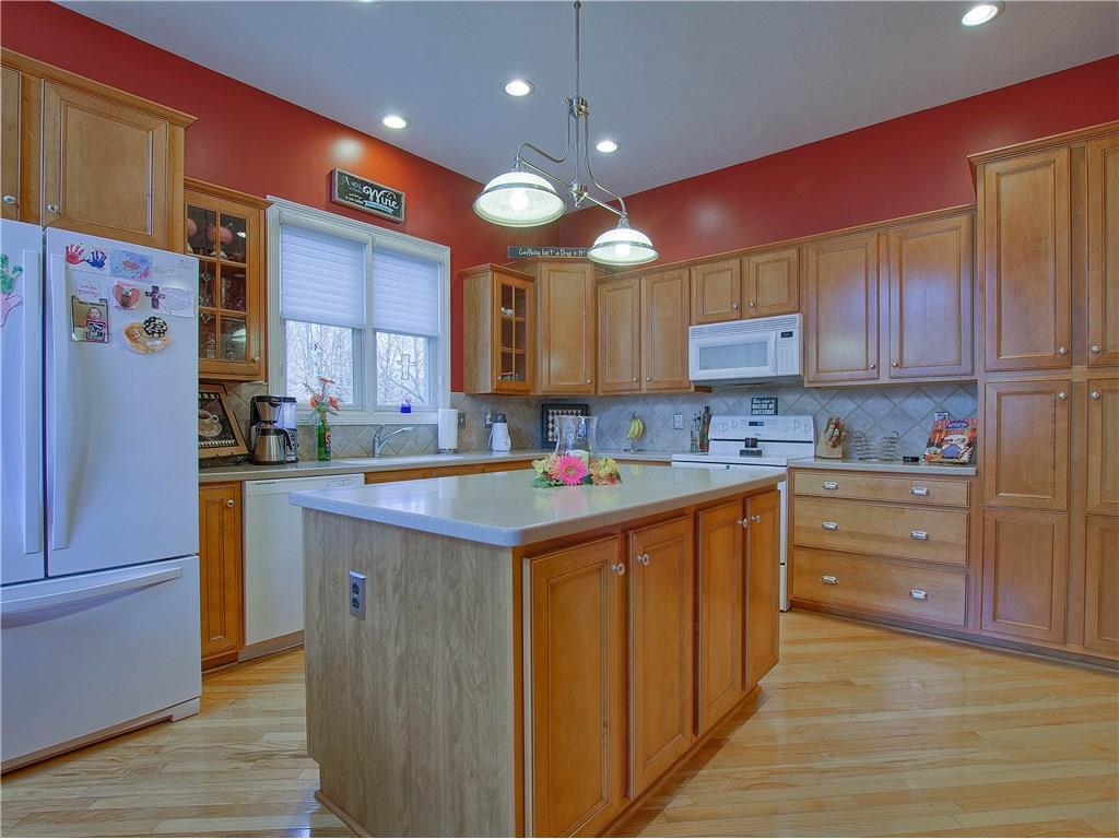 7356 Highpoint Cir