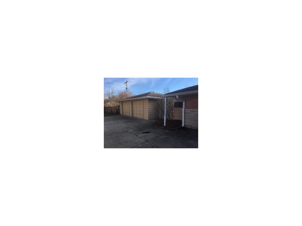 2013 E 54th St