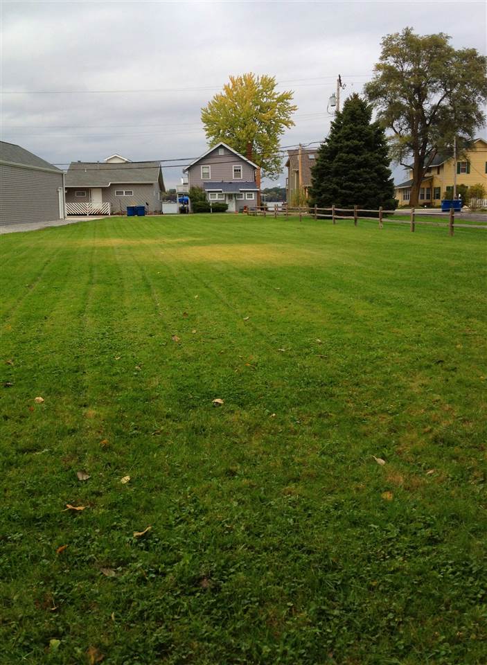 For Sale: 1034 West Shr Culver, IN 46511
