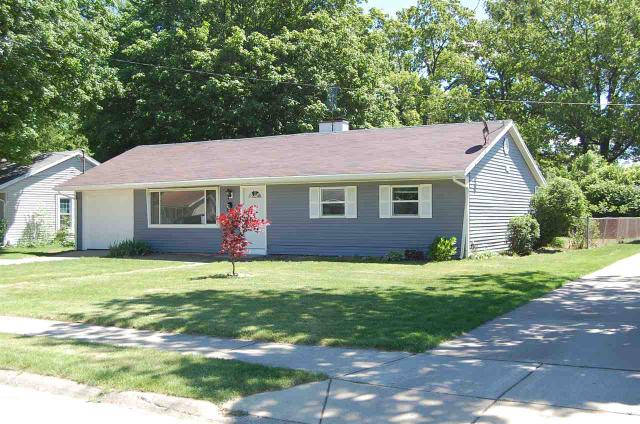 1327 Cedar