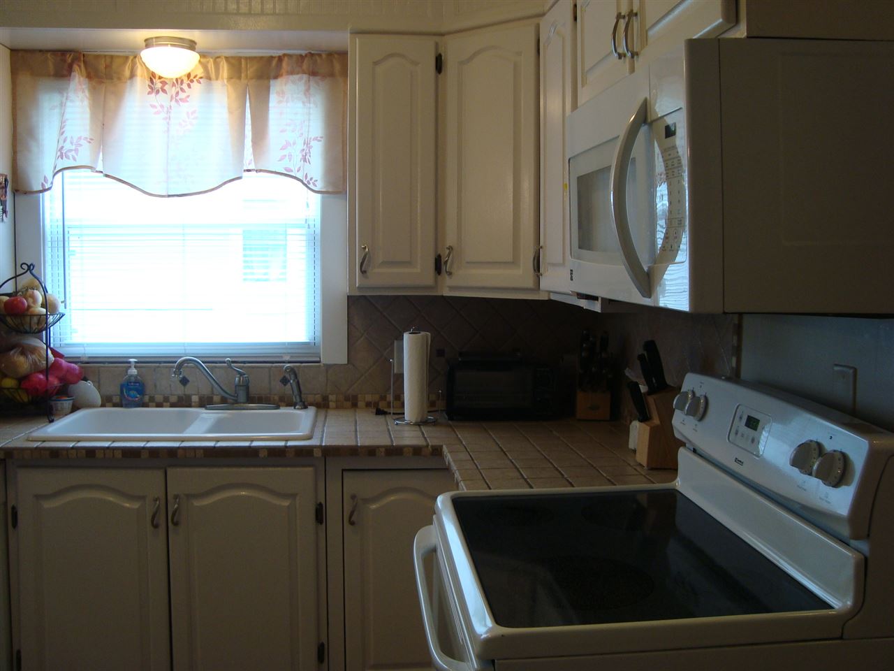 For Sale: 227 W Cleveland Ave Elkhart, IN 46514