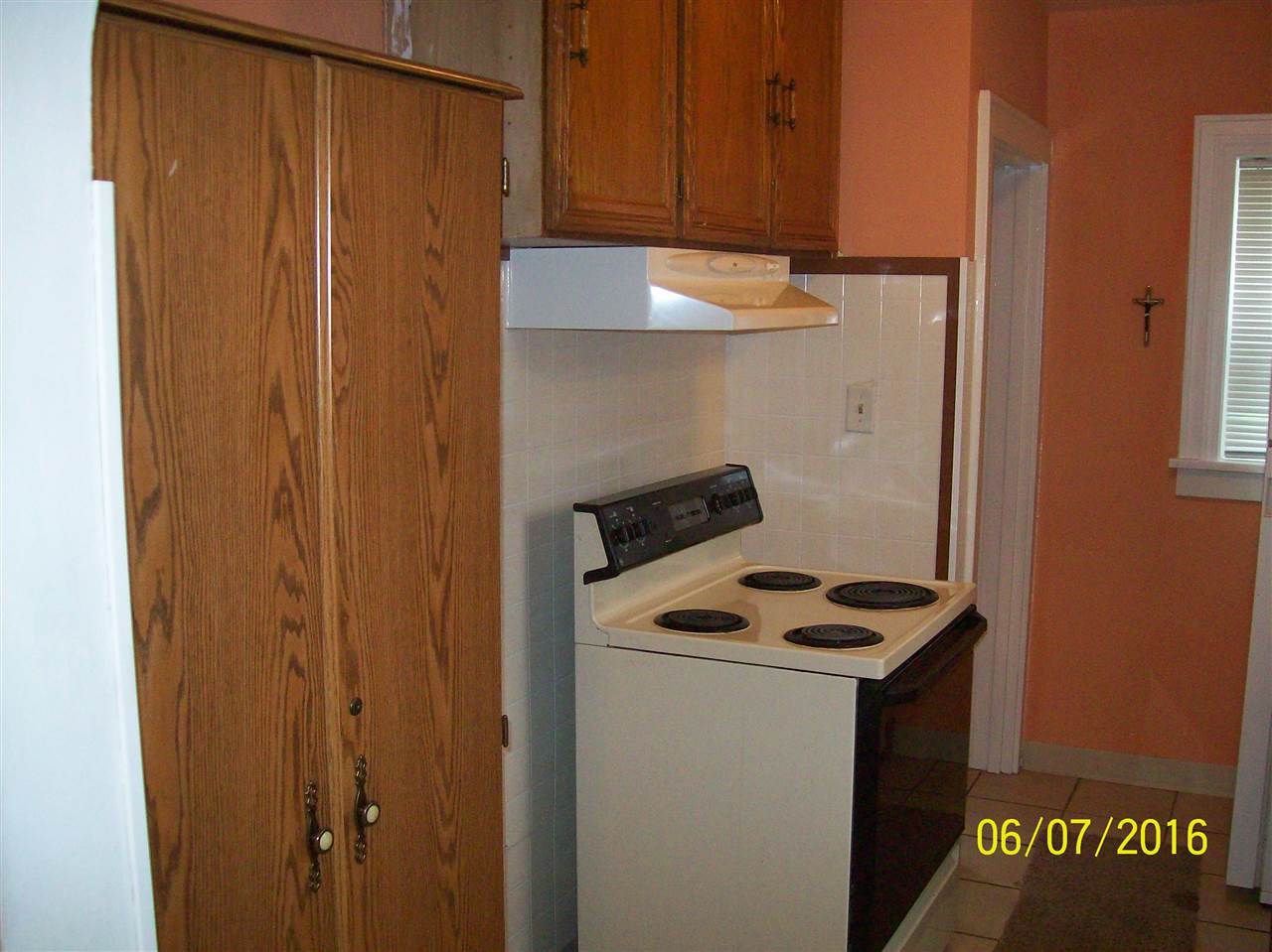 For Sale: 937 Erwin St Elkhart, IN 46514