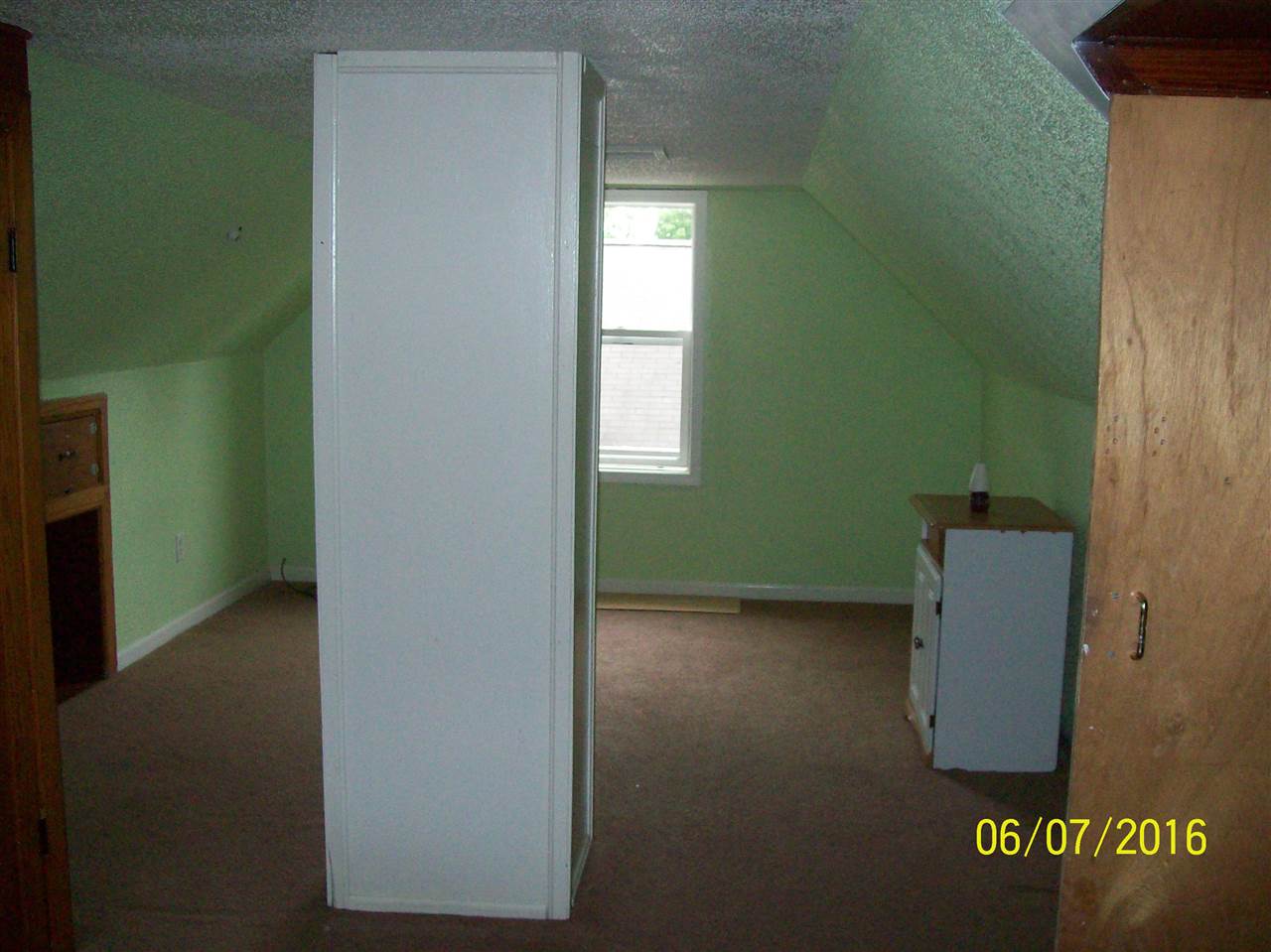 For Sale: 937 Erwin St Elkhart, IN 46514