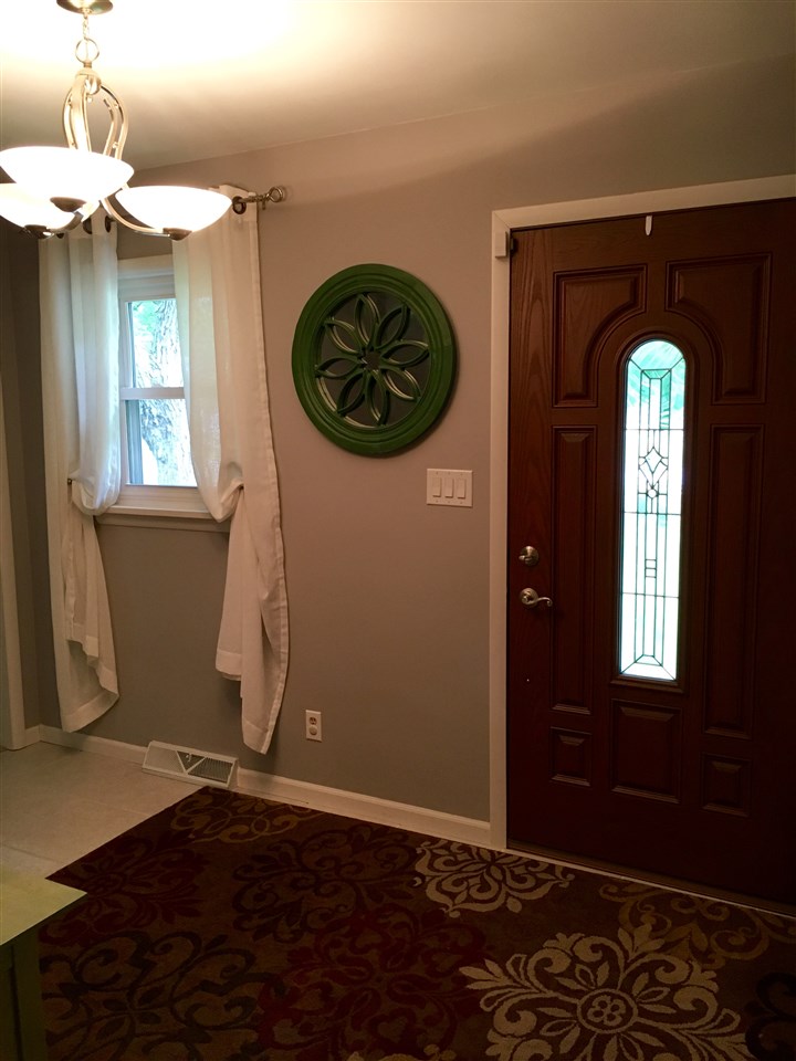 For Sale: 2424 Broadmoor Elkhart, IN 46514