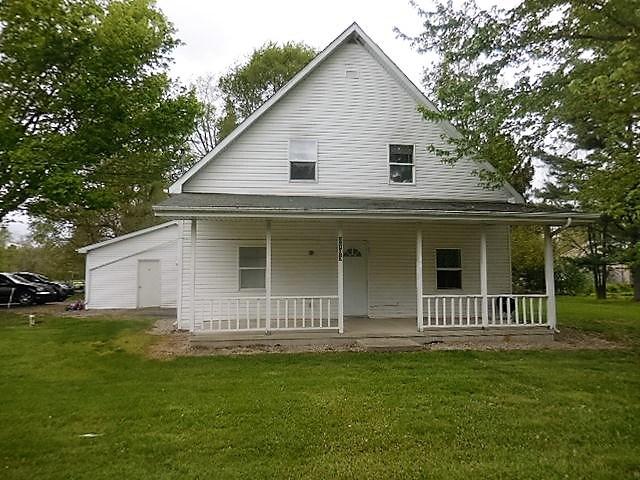 1123 E Main St