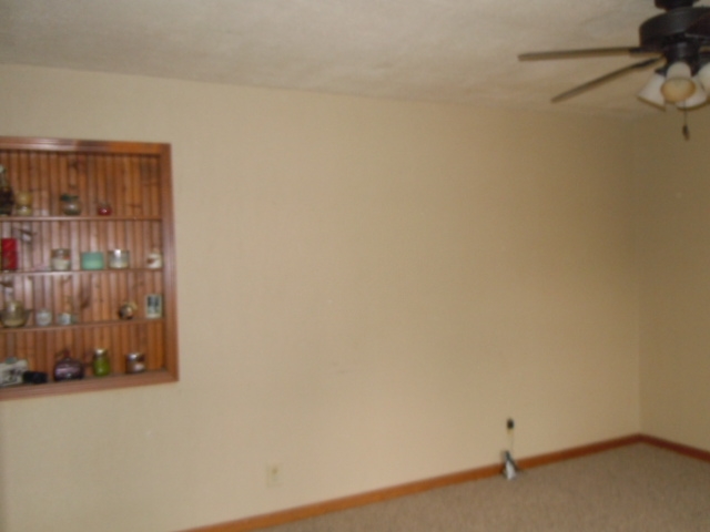 For Sale: 209 E Lincoln St Millersburg, IN 46543