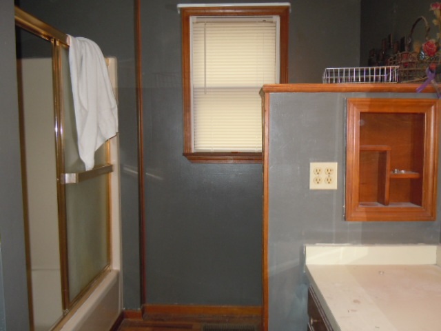 For Sale: 209 E Lincoln St Millersburg, IN 46543