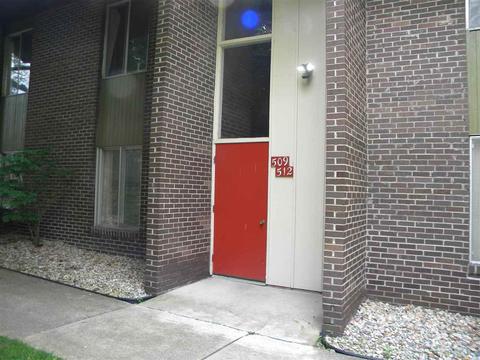 842 S 35th St