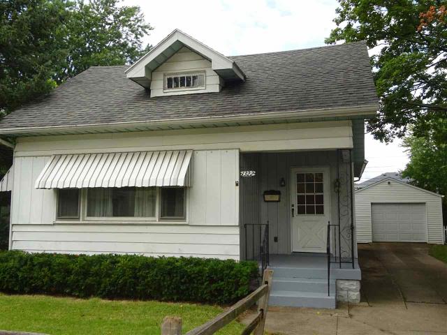 1012 Sarah St