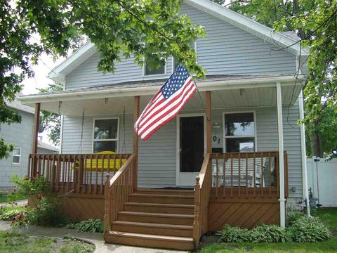 1012 Sarah St