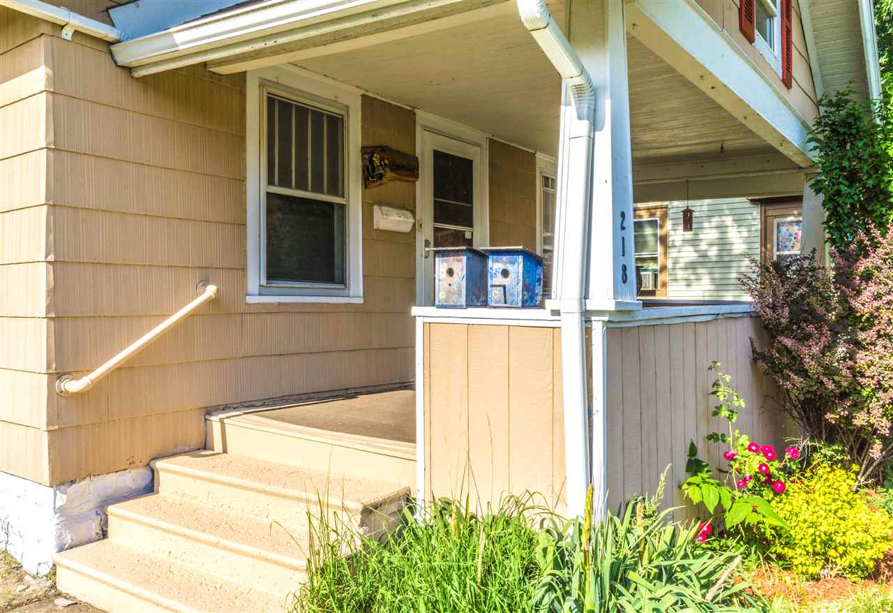 For Sale: 218 E Jefferson Blvd Mishawaka, IN 46545