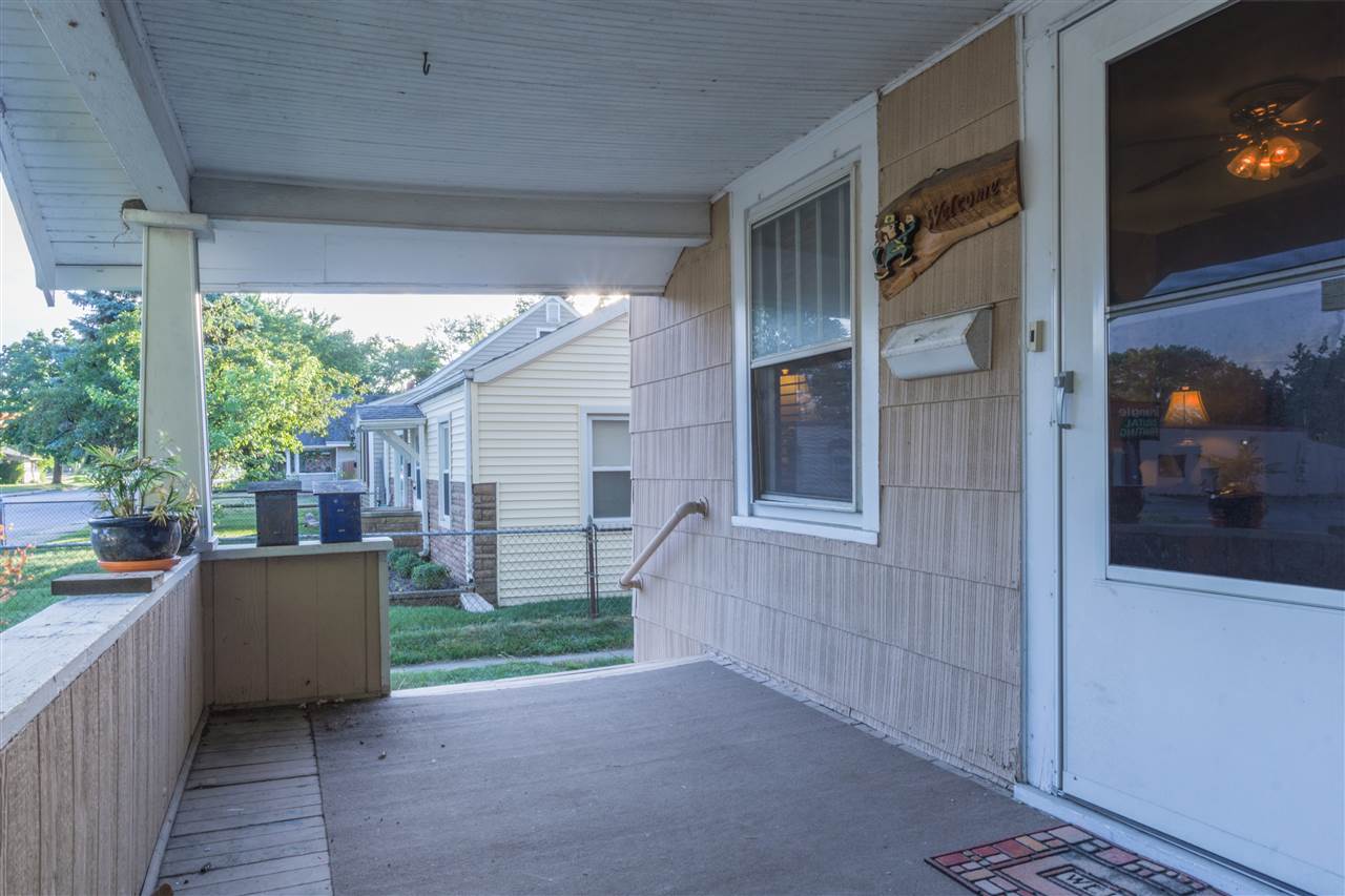 For Sale: 218 E Jefferson Blvd Mishawaka, IN 46545