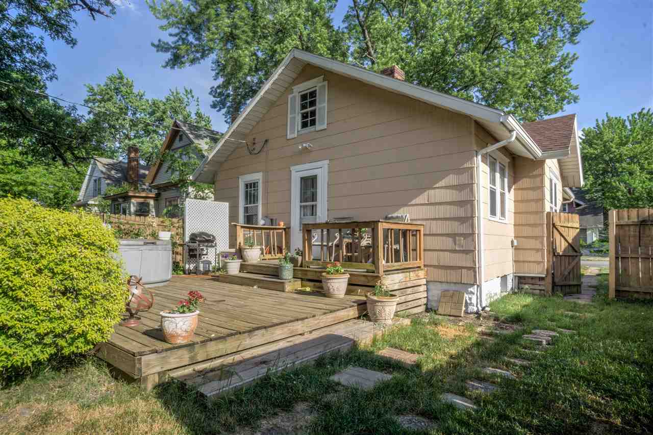 For Sale: 218 E Jefferson Blvd Mishawaka, IN 46545