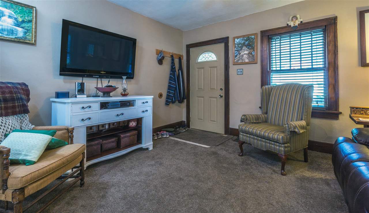 For Sale: 218 E Jefferson Blvd Mishawaka, IN 46545