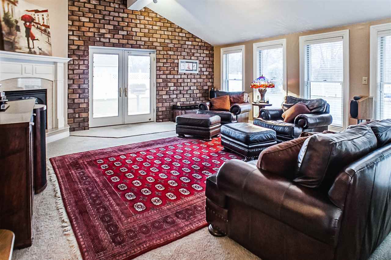 1124 Warrington Ct