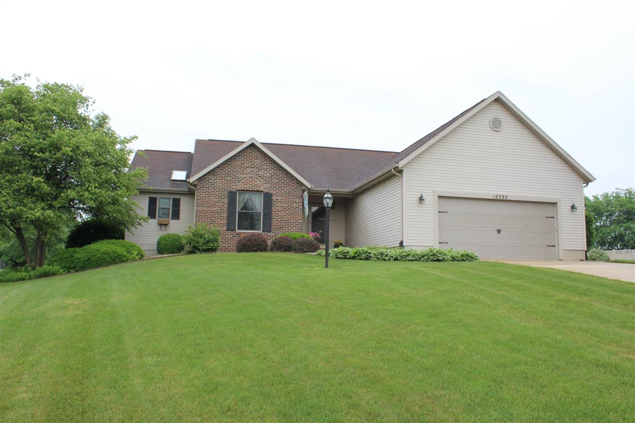 For Sale: 12355 Diamond Dr Plymouth, IN 46563