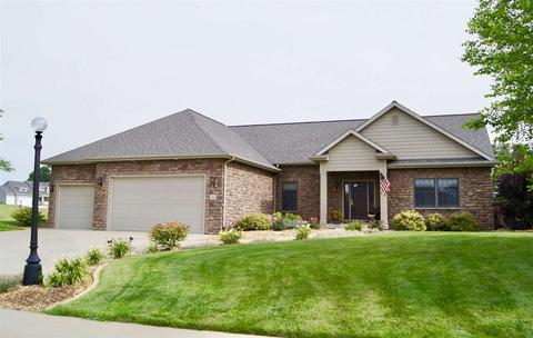 1561 E Hawthorne Ct