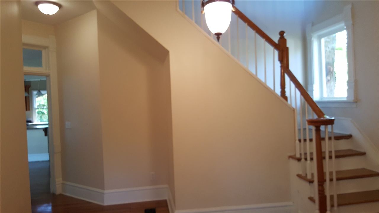 336 W Navarre