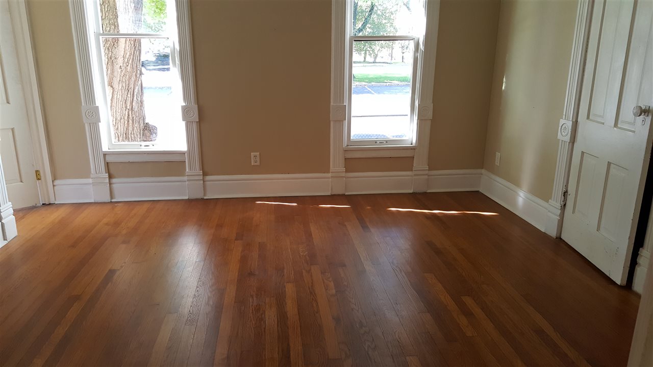 336 W Navarre