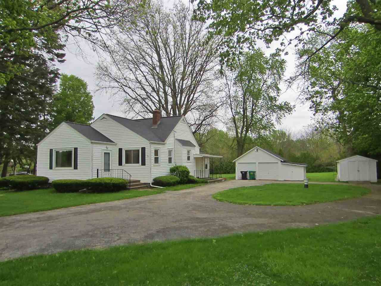 1520 Oakdale Dr