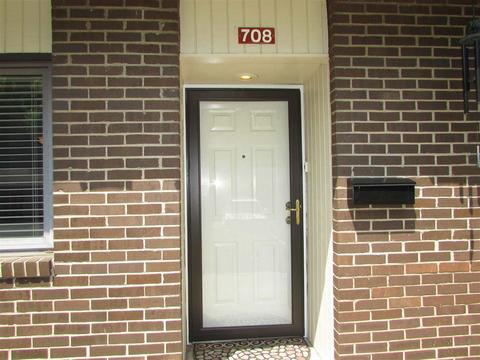 2500 Topsfield #708