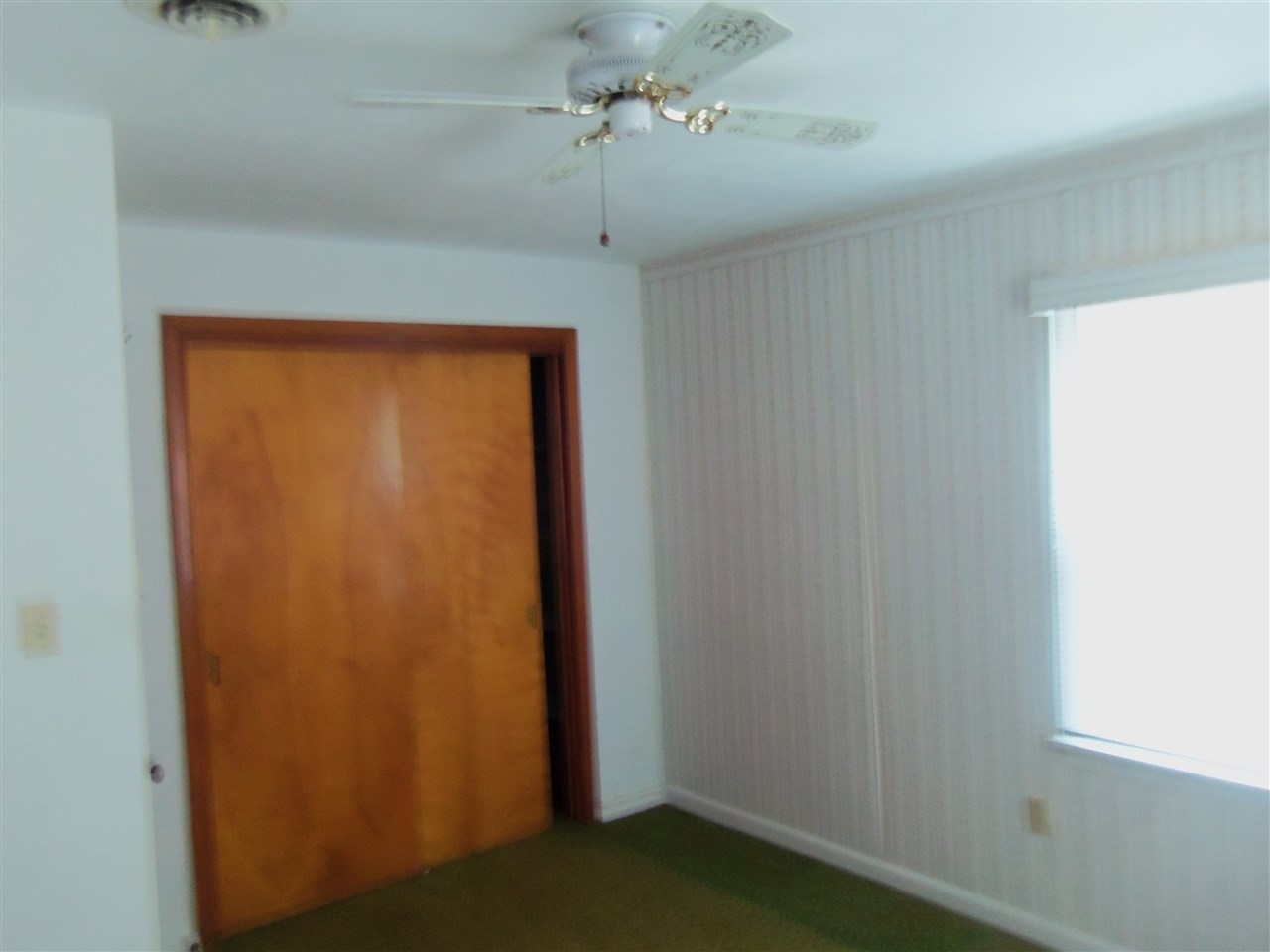 20644 Roycroft
