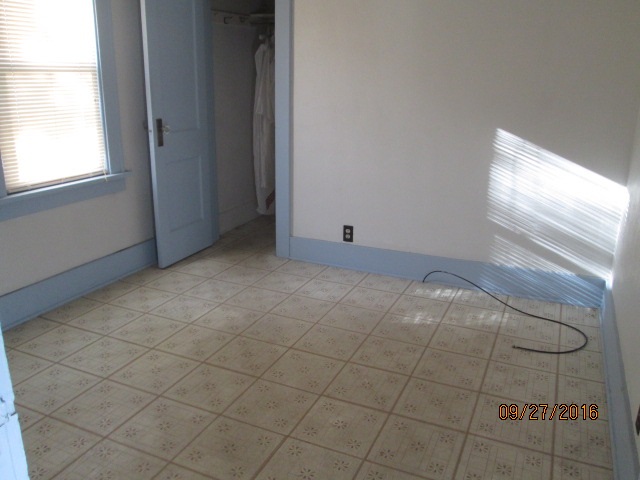 3013 Wall