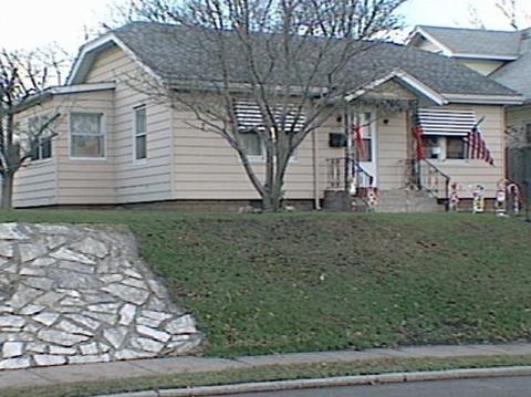 917 Lasalle Ave W