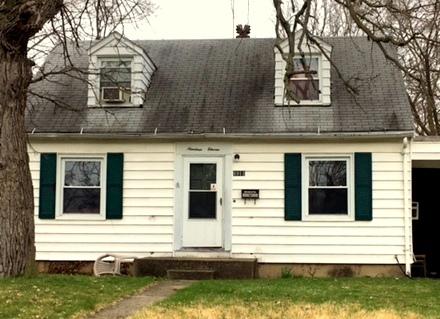 1911 Bergan St
