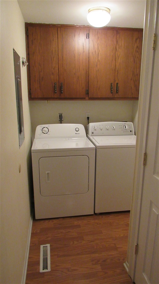 1304 Walker Ct
