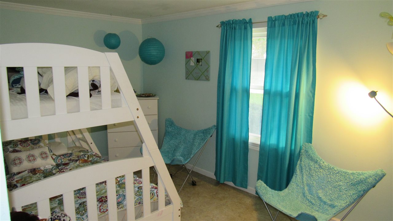 1304 Walker Ct