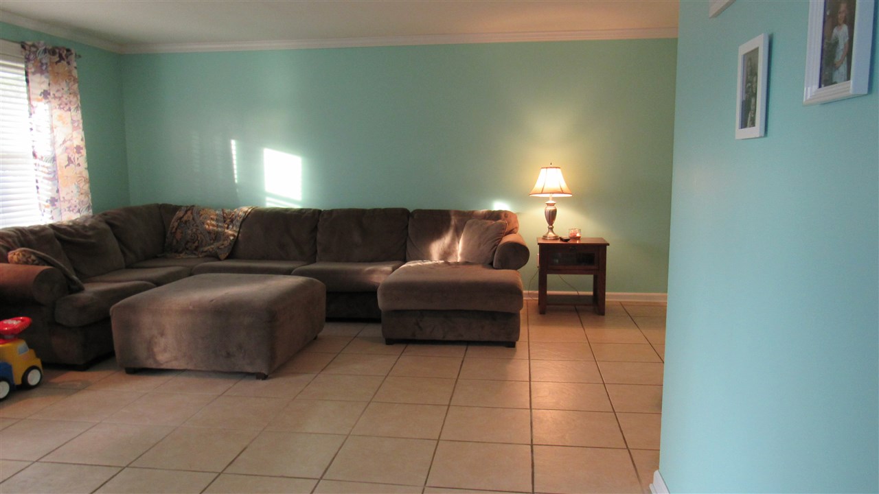 1304 Walker Ct