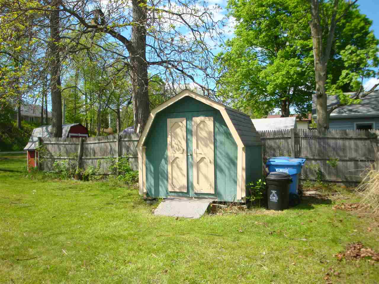 1913 Chapman Lake Dr